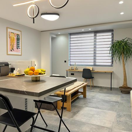 Luxury Downtown Apartment Α6 Thessaloníki Exteriör bild